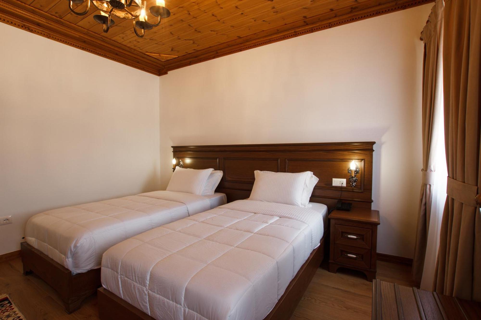 Rose Garden Hotel Gjirokastër
