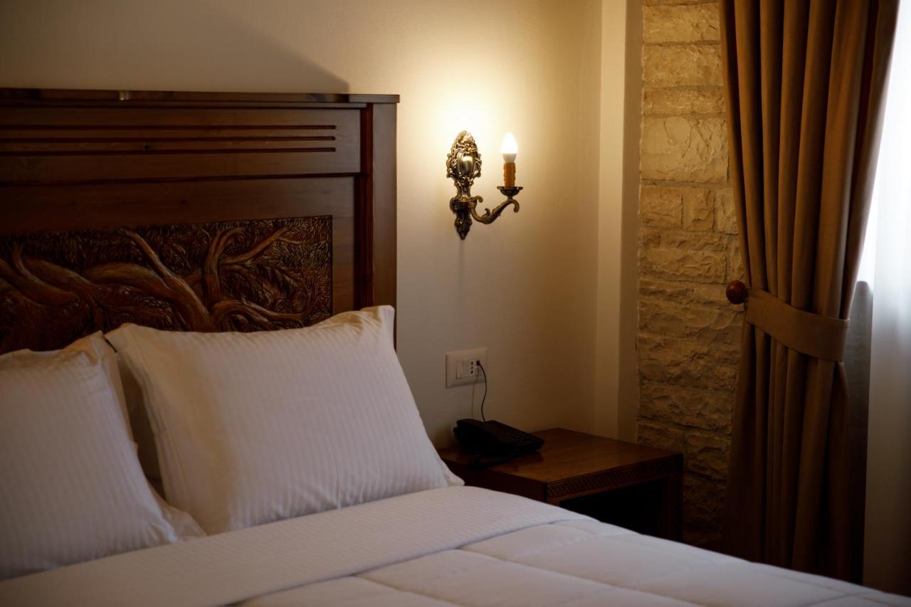 Rose Garden Hotell Gjirokastër
