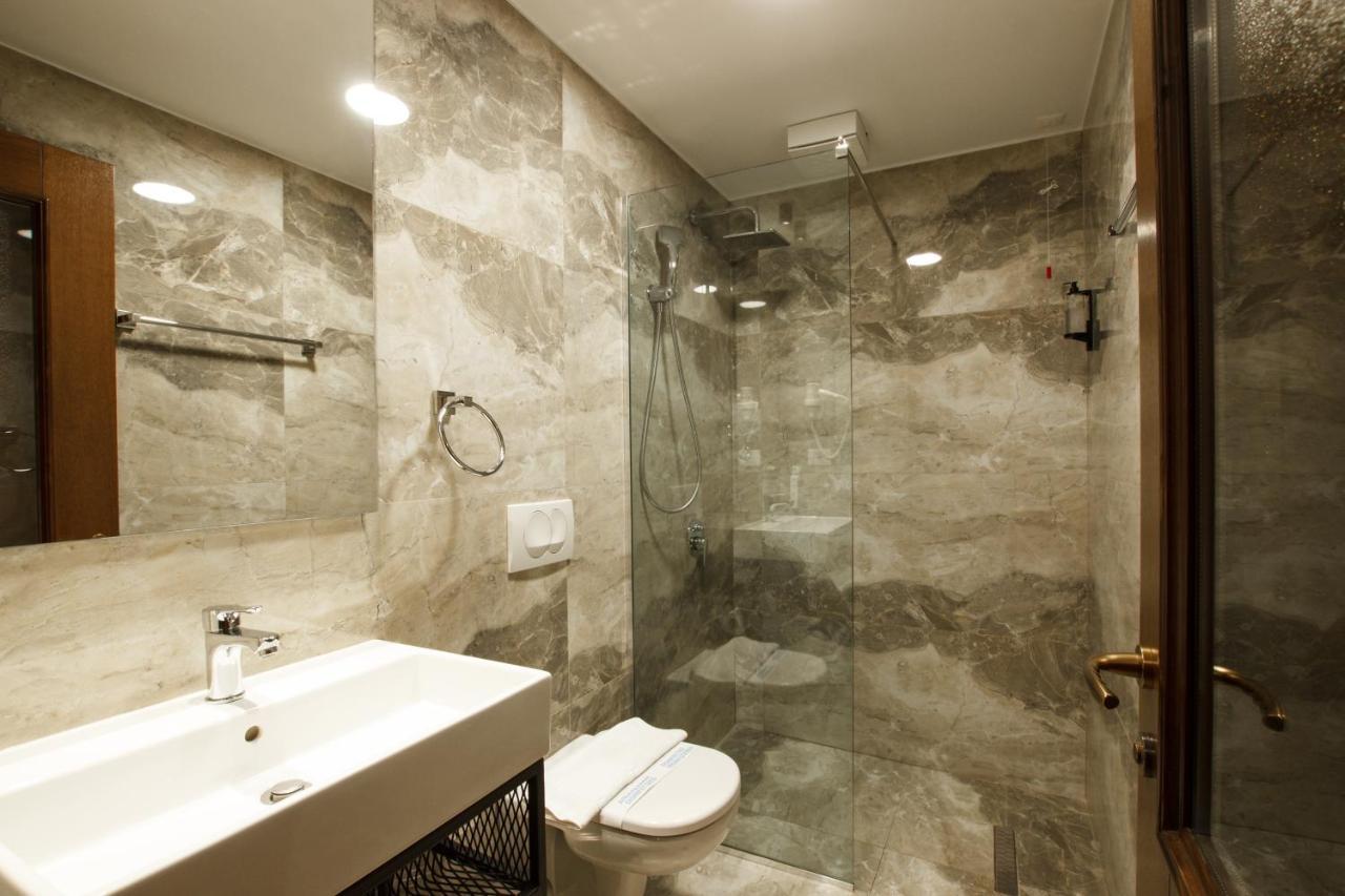 Rose Garden Hotell Gjirokastër