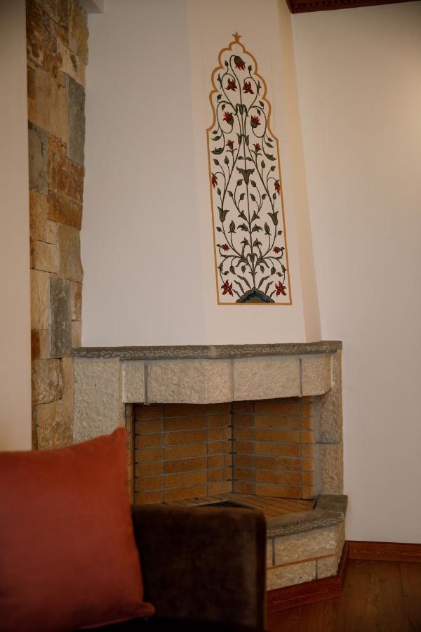 Hotell Rose Garden Gjirokastër