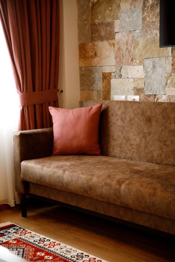 Hotell Rose Garden Gjirokastër